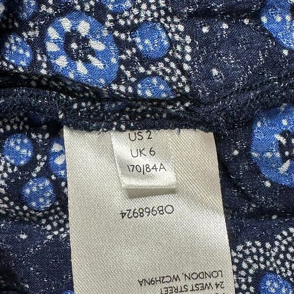 Maeve Anthropologie Top Womens 2 Blue Boswell Dark Floral V-Neck Peasant Boho - Picture 7 of 9